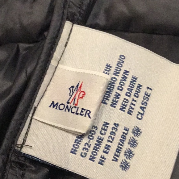 Moncler wool and goose down long coat zipper broken - Picture 4 of 8